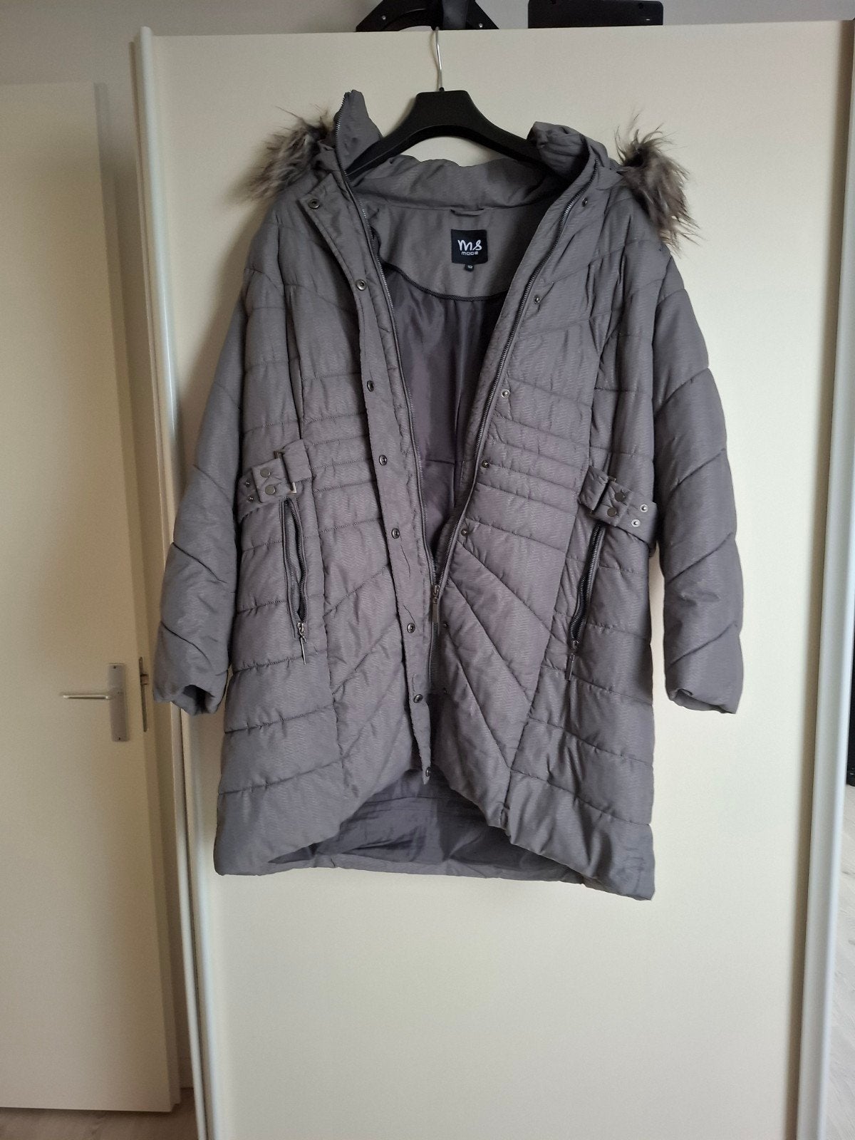 Grijze gewatteerde jas met imitatiebontkraag - MS Mode, Maat 46/48 (XL) of groter, Ophalen of Verzenden, Zo goed als nieuw, MS Mode