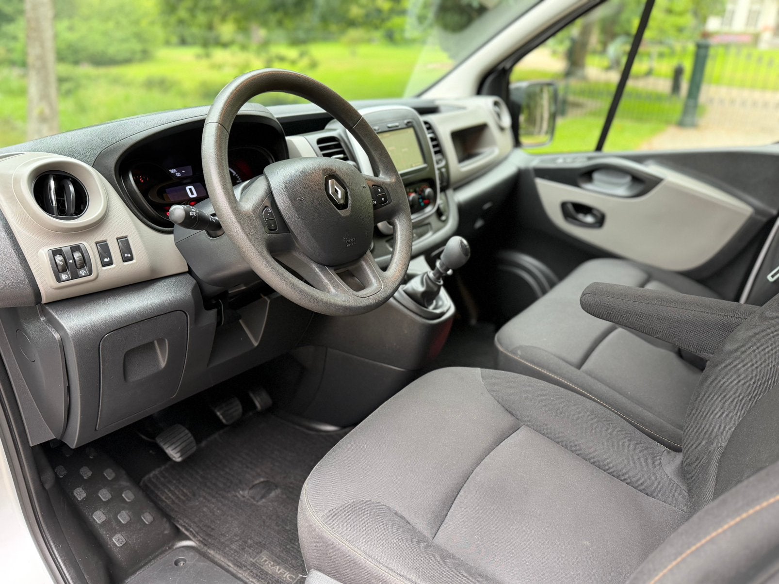 Renault Trafic 1.6 DCI 92KW 2018 Airco - Cruise - Navi EUR6, Voorwielaandrijving, 4 cilinders, 2000 kg, Renault