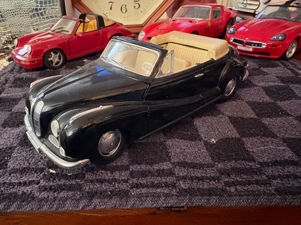 BMW.   502.        1955.         Maisto, Ophalen of Verzenden, Zo goed als nieuw, Maisto
