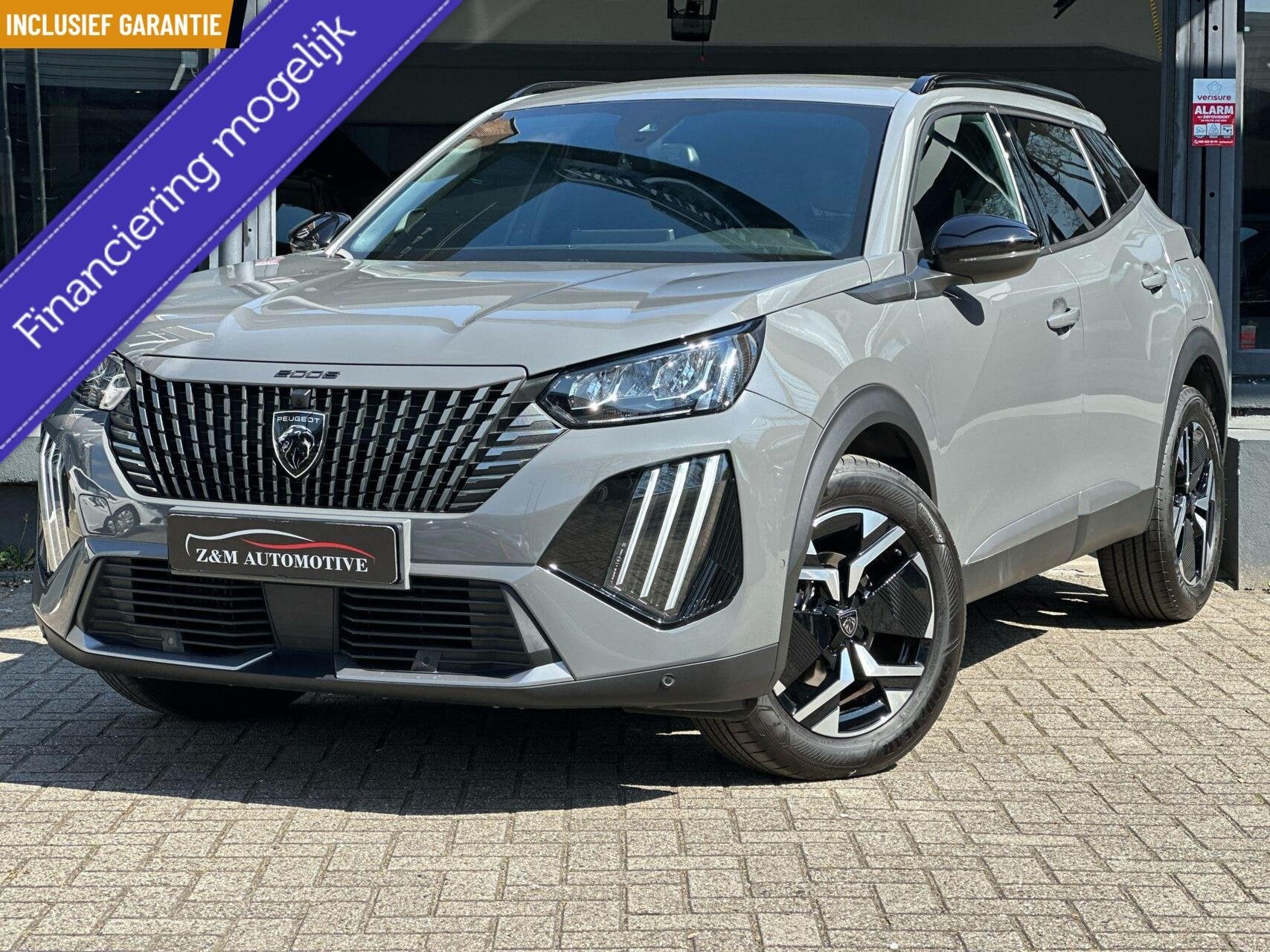 Peugeot 2008 1.2 PureTech 130 Allure Aut*Led*Car-Play*360, Dealer onderhouden, Gebruikt, 1199 cc, Leder en Stof
