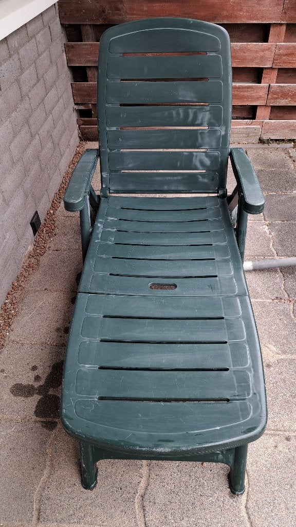 ligstoel met kussen, Tuin en Terras, Ligbedden, Ophalen, Gebruikt, Kunststof, Inklapbaar