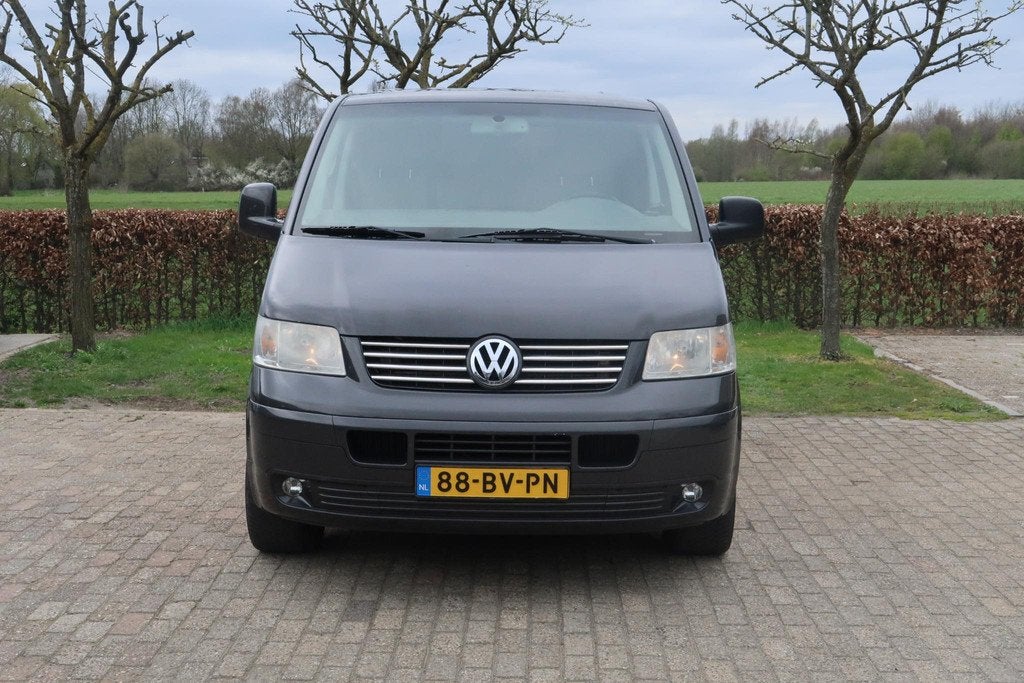 Volkswagen Transporter 2.5 TDI 300 Budgetline DC 2.5t Trekve, Auto's, Gebruikt, Volkswagen, 2500 kg, Wit
