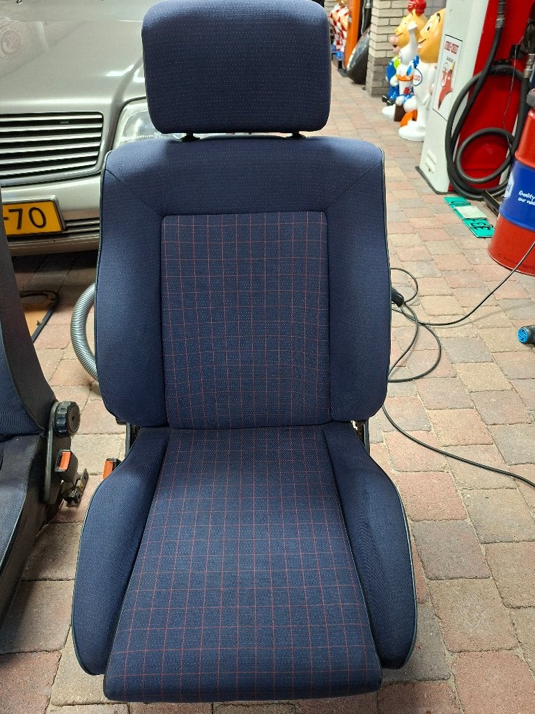 Wie heeft er zoon stoel van golf mk1 cabrio type1 rechterkan, Auto-onderdelen, Ophalen