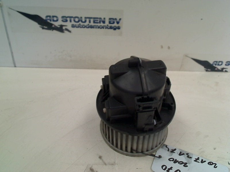 Kachel Ventilatormotor Volvo V70 (BW) 2010 K6879, Gebruikt, Siegburger Straße 229, Köln 50679, , Duitsland, Info@volvocars.com