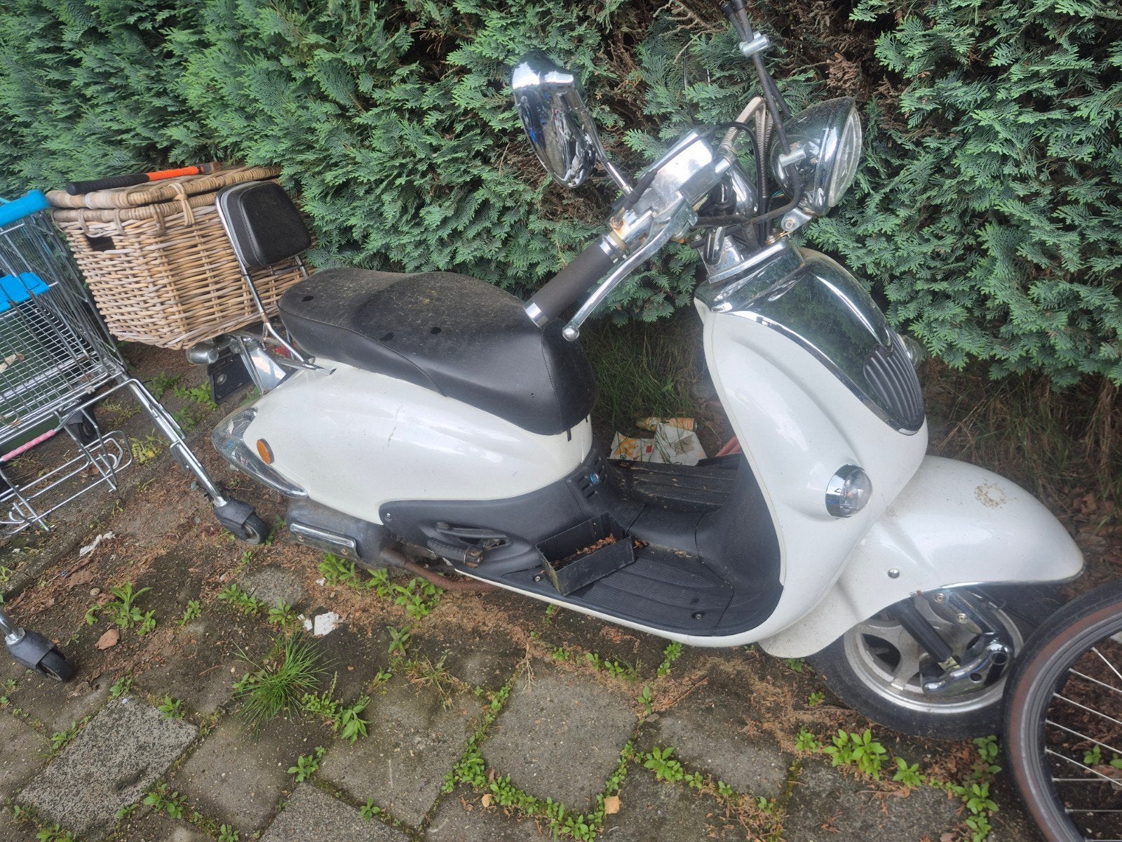 Diverse scooters en brommers - Opknappers/onderdelen, Fietsen en Brommers, Gebruikt, Onbekend, Ophalen of Verzenden, Onbekend