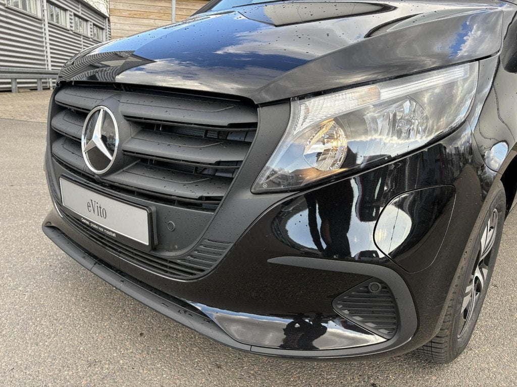 Mercedes-Benz eVito eVito 112 L2 60 kWh Mercedes-Benz eVito, Stof, 116 pk, Zwart, Mercedes-Benz