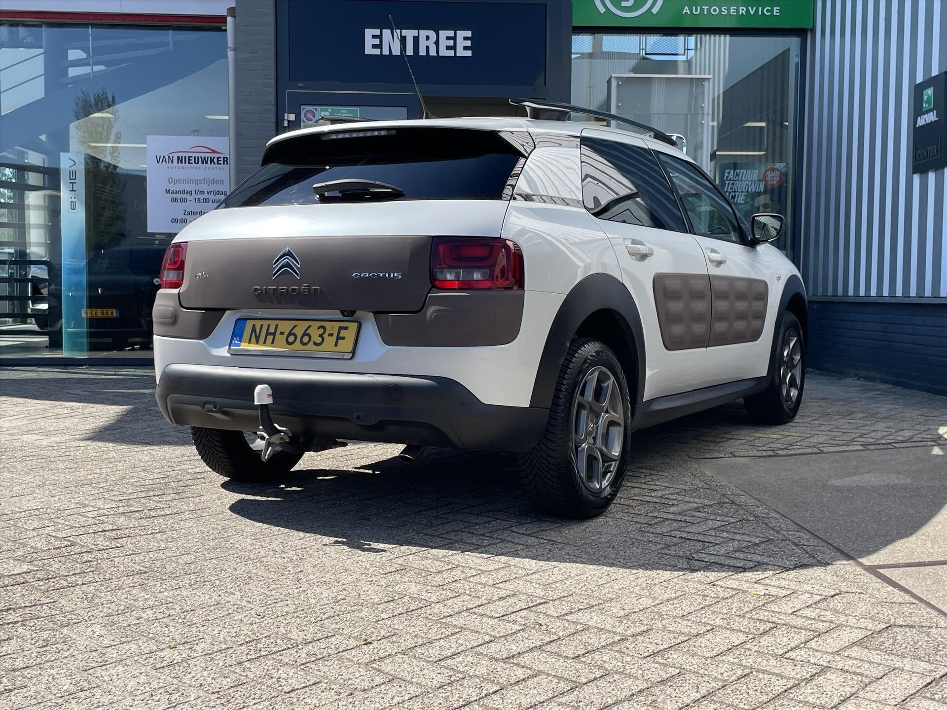 CITROEN C4 Cactus PureTech Automaat SHINE | Navi | Trekhaak, Automaat, 12 maanden, Stof, 82 pk
