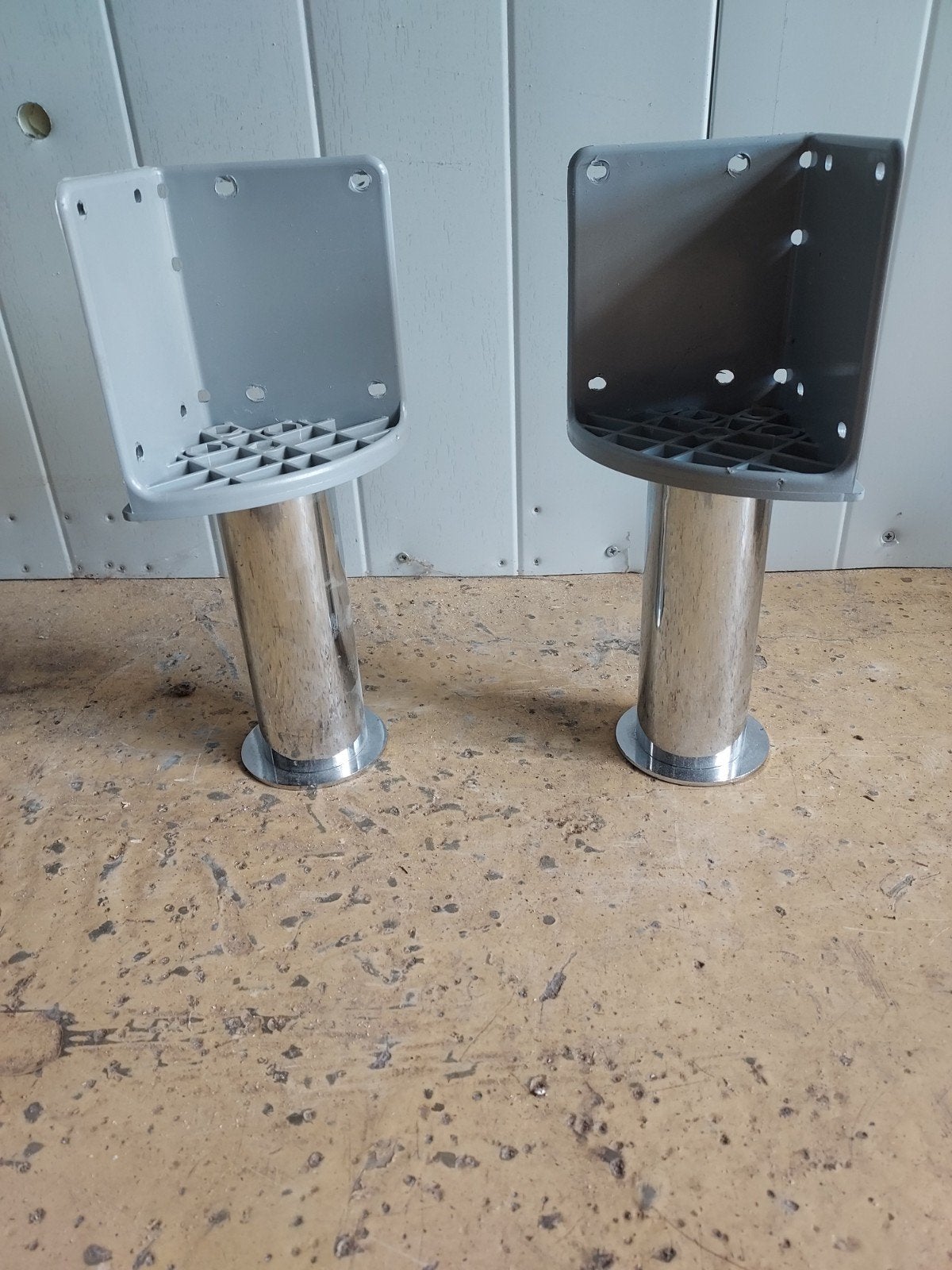 2x Chrome Tafelpoot - 18.5 cm Chrome, 30 cm Totaal, Huis en Inrichting, Tafelonderdelen, Tafelpoot, Minder dan 50 cm, Gebruikt