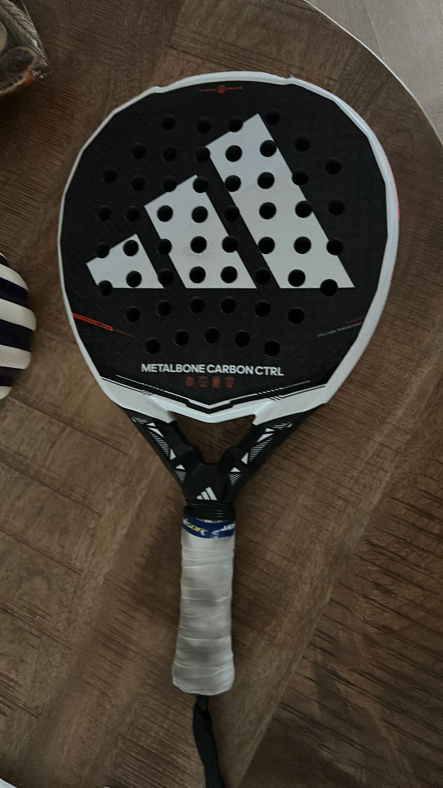 Adidas metalbone carbon ctrl padel racket, Sport en Fitness, Padel, Ophalen of Verzenden, Padelracket