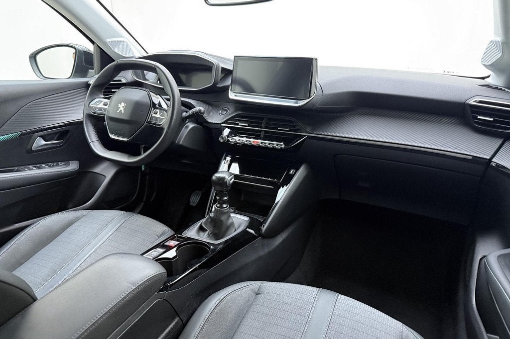 Peugeot 208 1.2 PureTech Allure Pack 100 pk | Navigatie | LM, 101 pk, Gebruikt, Euro 6, Leder en Stof