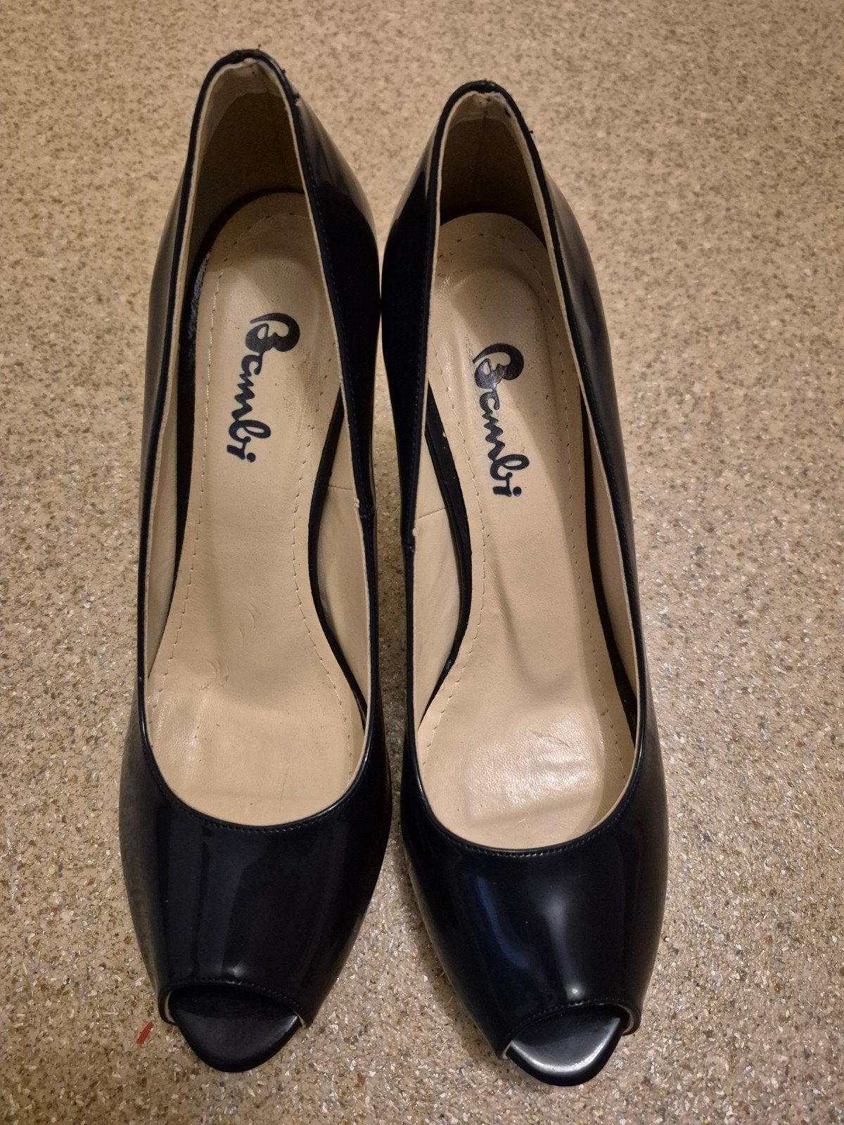 Bambi donker blauw Lakleren Peep-Toe Pumps Maat 40, Pumps, Zwart, Ophalen of Verzenden, Zo goed als nieuw