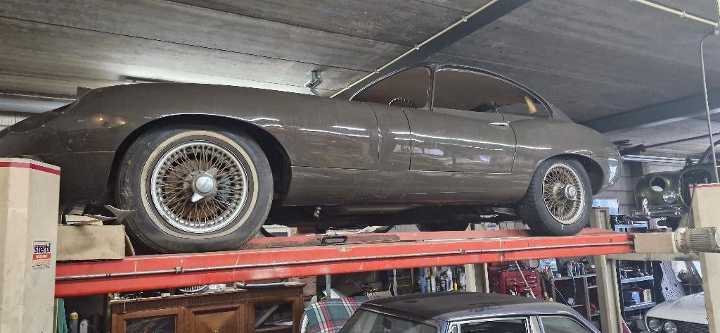 Jaguar etype, Auto's, Jaguar, Achterwielaandrijving, 4200 cc, Bruin, Leder