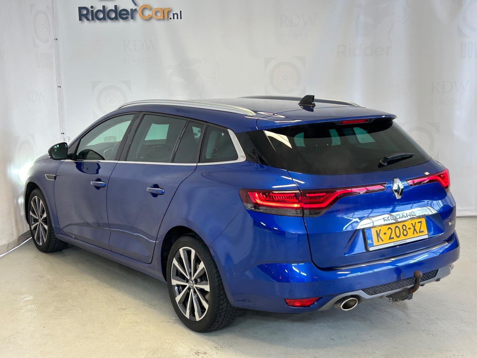 Renault Mégane Estate 1.3 TCe R.S. Line|GARANTIE|PANO|TREKH, Auto's, Voorwielaandrijving, Dealer onderhouden, Gebruikt, Euro 6