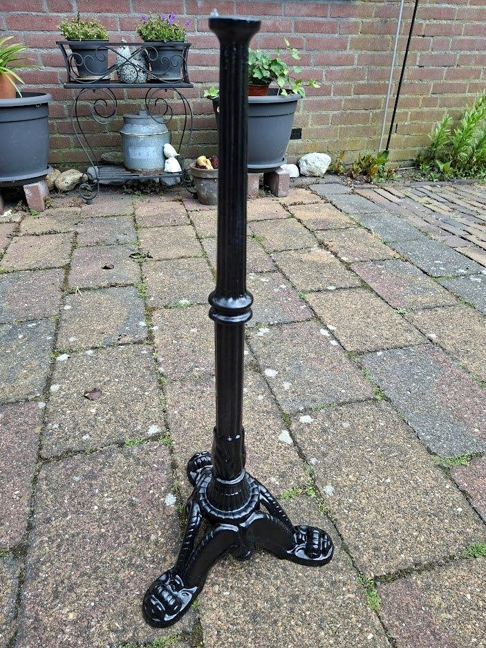 Gietijzeren tafelpoot, Ophalen of Verzenden, Gebruikt, Rond, Metaal