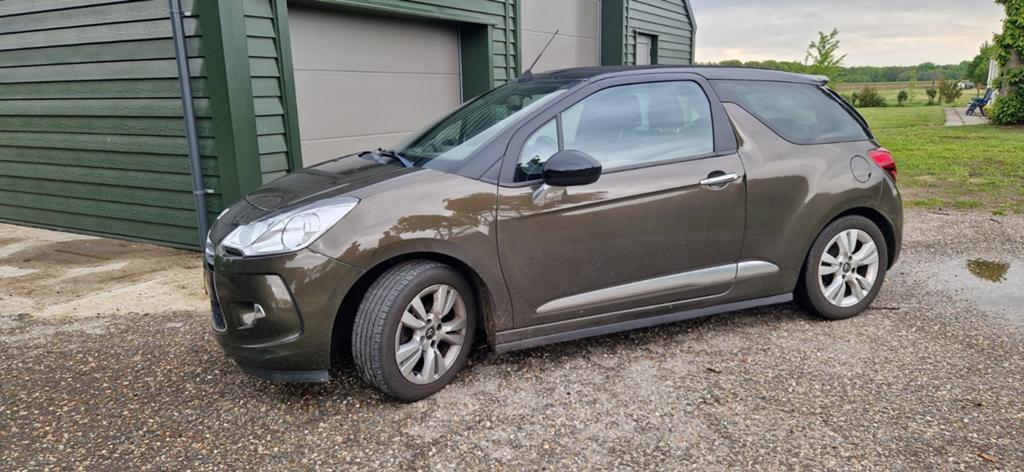 Citroën DS3 1.2 Puretech 82pk 2014 Groen, Voorwielaandrijving, 40 €/maand, 1199 cc, Open dak
