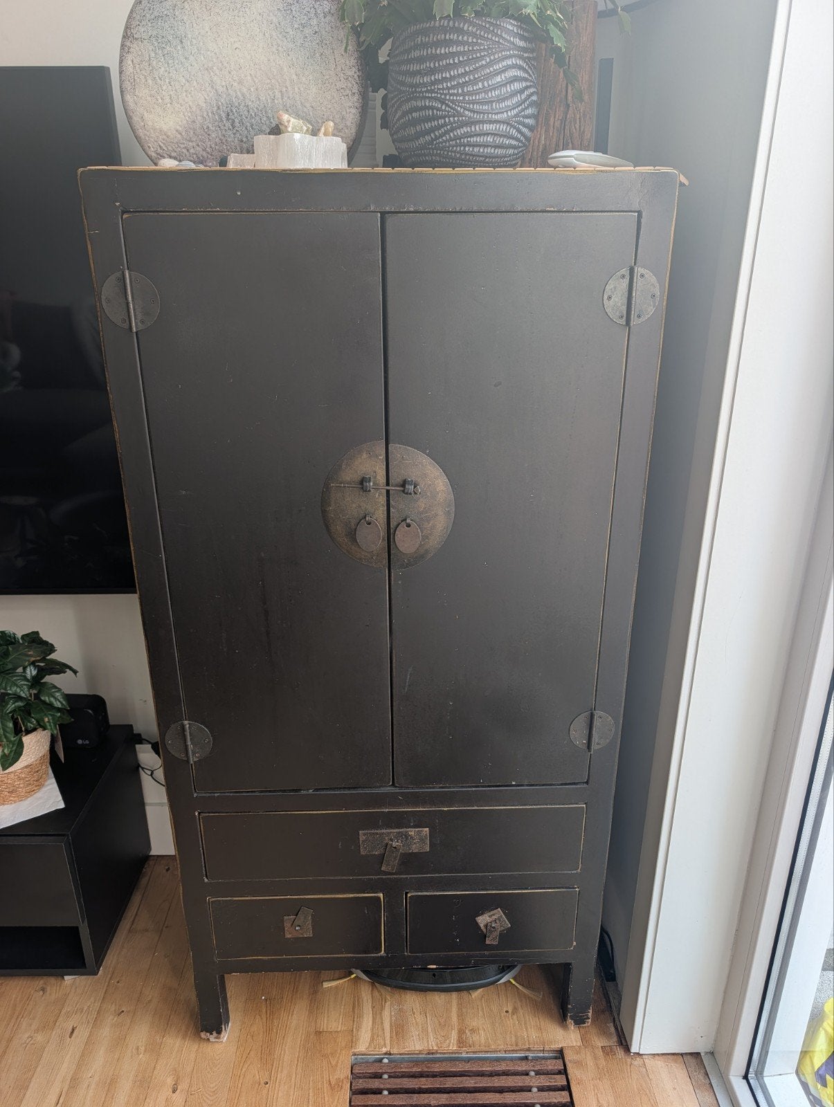 Antieke Chinese Bruidskast - Zwart Houten Opbergkast, Antiek en Kunst, Ophalen of Verzenden