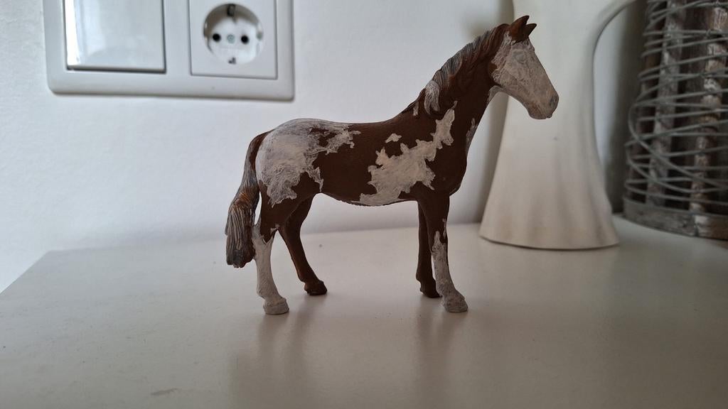 Schleich repaint paard onafgemaakt, Verzamelen, Dierenverzamelingen, Ophalen of Verzenden, Zo goed als nieuw, Paard, Beeldje of Figuurtje