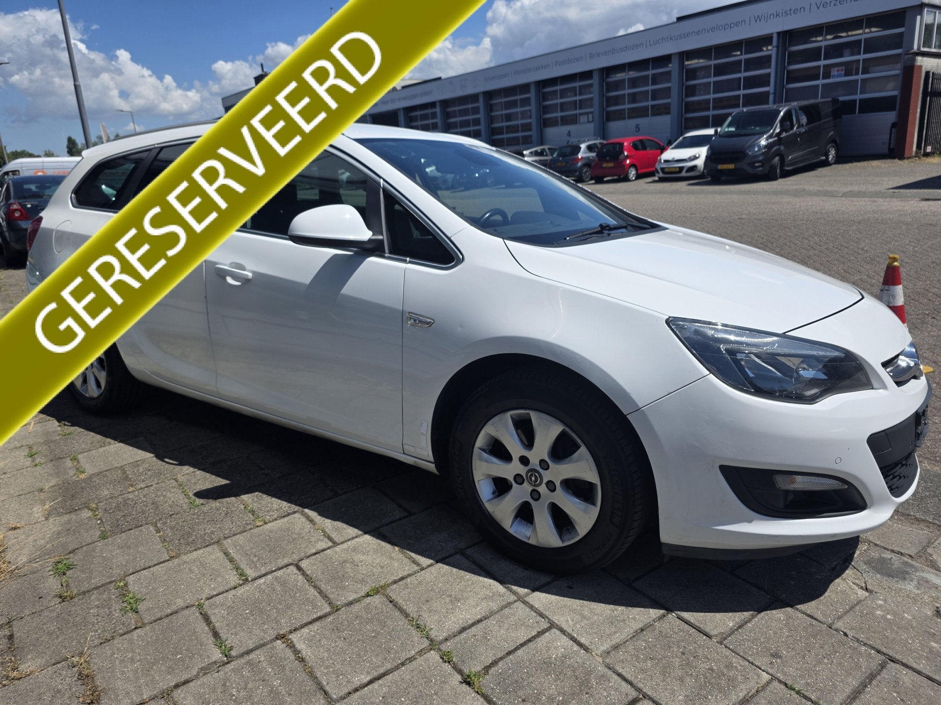 Opel Astra Sports Tourer 2.0 CDTI EcoFLEX Edition Bj.2015 Au, Auto's, Euro 5, 4 cilinders, Origineel Nederlands, Diesel