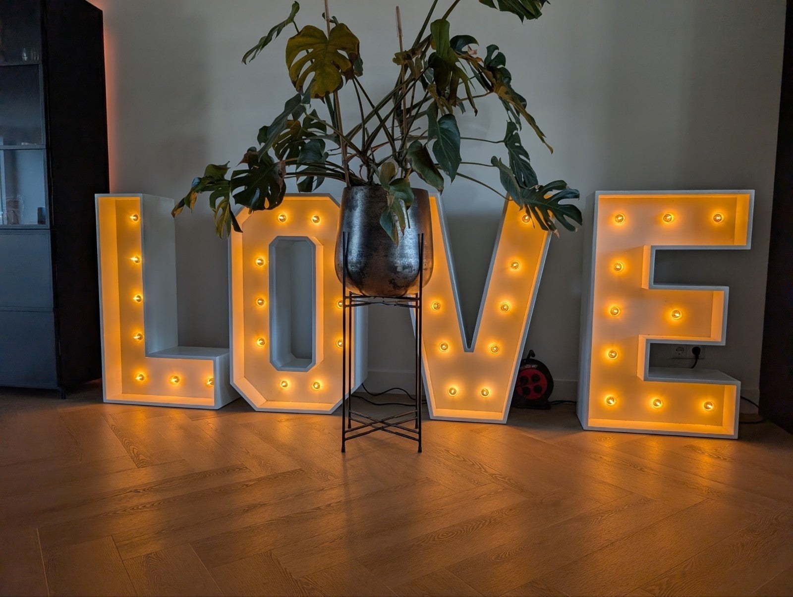 Luxe houten love letters te koop hand gemaakt, Hobby en Vrije tijd, Ophalen, Zo goed als nieuw, Versiering, Geboorte of Huwelijk