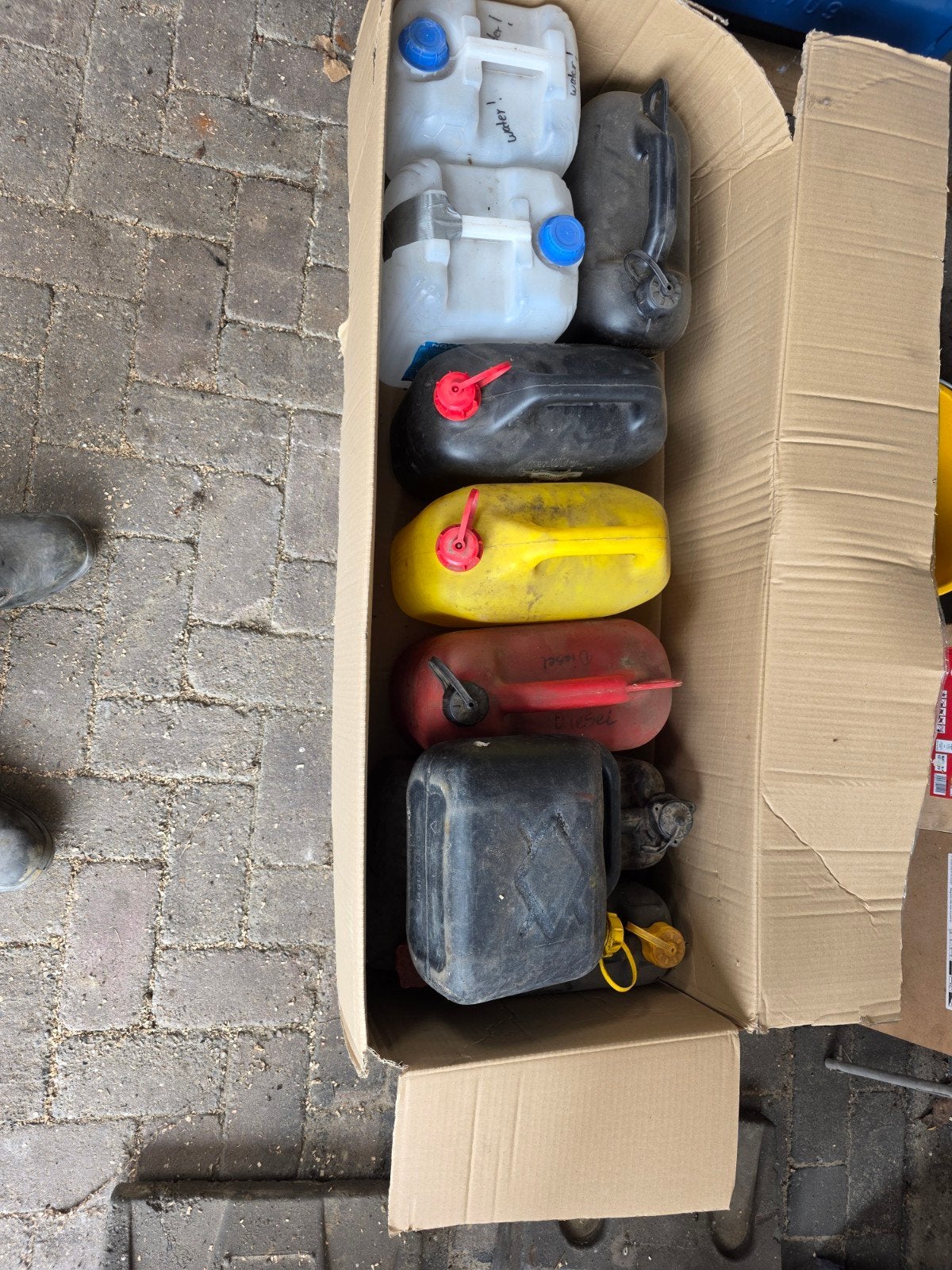 Gratis jerrycans - diverse maten en kleuren, Ophalen of Verzenden