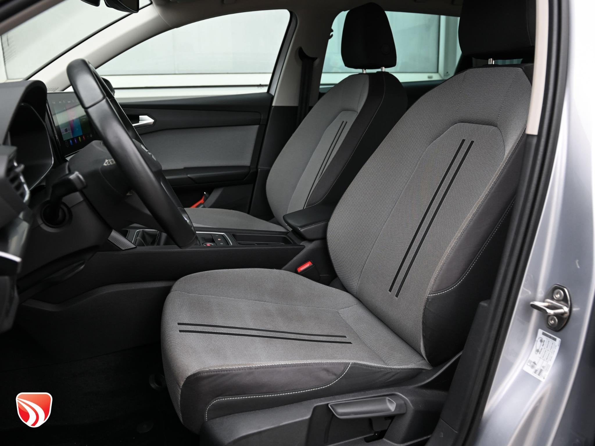SEAT Leon Sportstourer 1.5 TSI Style Launch Edition 131pk |, Auto's, Stof, 4 cilinders, Leon, Origineel Nederlands