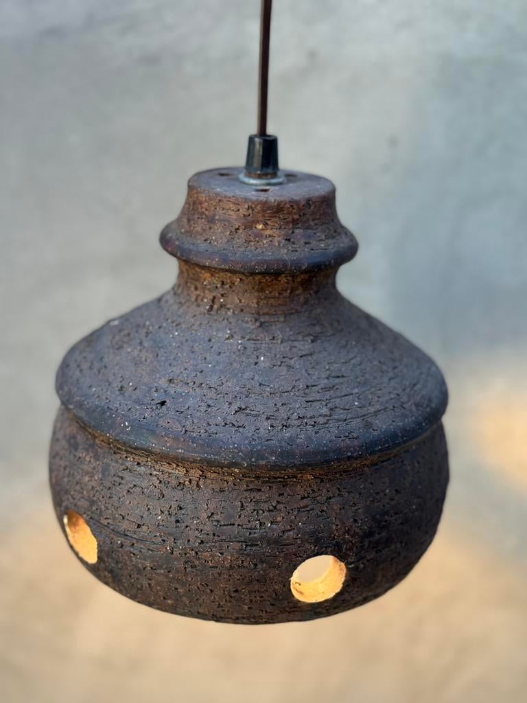 Brutalistische stenen hanglamp, Overige materialen, Q, Q, Brutalistisch