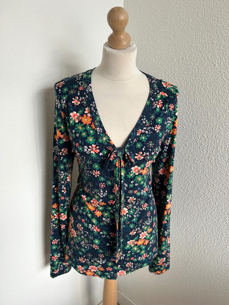 King Louie maat L blauwe bloemen blouse top 2655, Kleding | Dames, Blauw, Maat 42/44 (L), Ophalen of Verzenden, Zo goed als nieuw