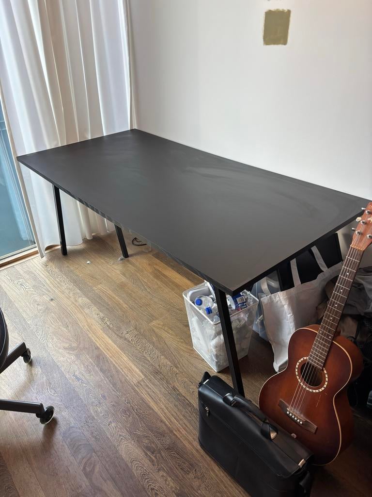 HAY eettafel met lichte gebruikssporen, Huis en Inrichting, Tafels | Eettafels, Gebruikt, 150 tot 200 cm, Vier personen, Rechthoekig