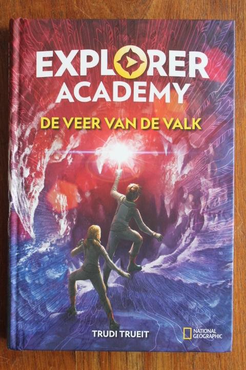 Explorer Academy 2 De Veer van de Valk - National Geographic, Boeken, Kinderboeken | Jeugd | 10 tot 12 jaar, Gelezen, Fictie, Ophalen of Verzenden