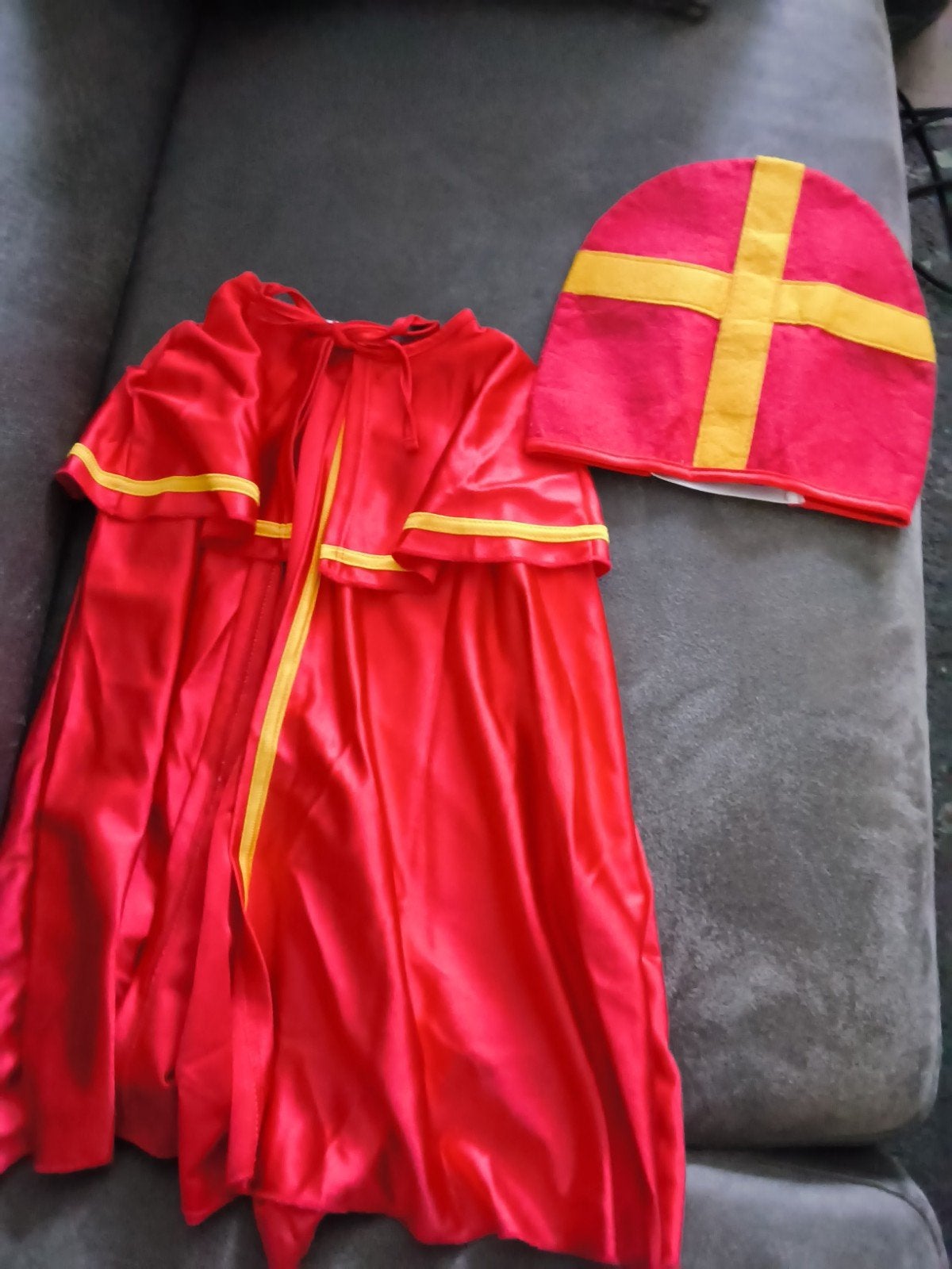 Mantel en mijter Sinterklaas, Ophalen of Verzenden