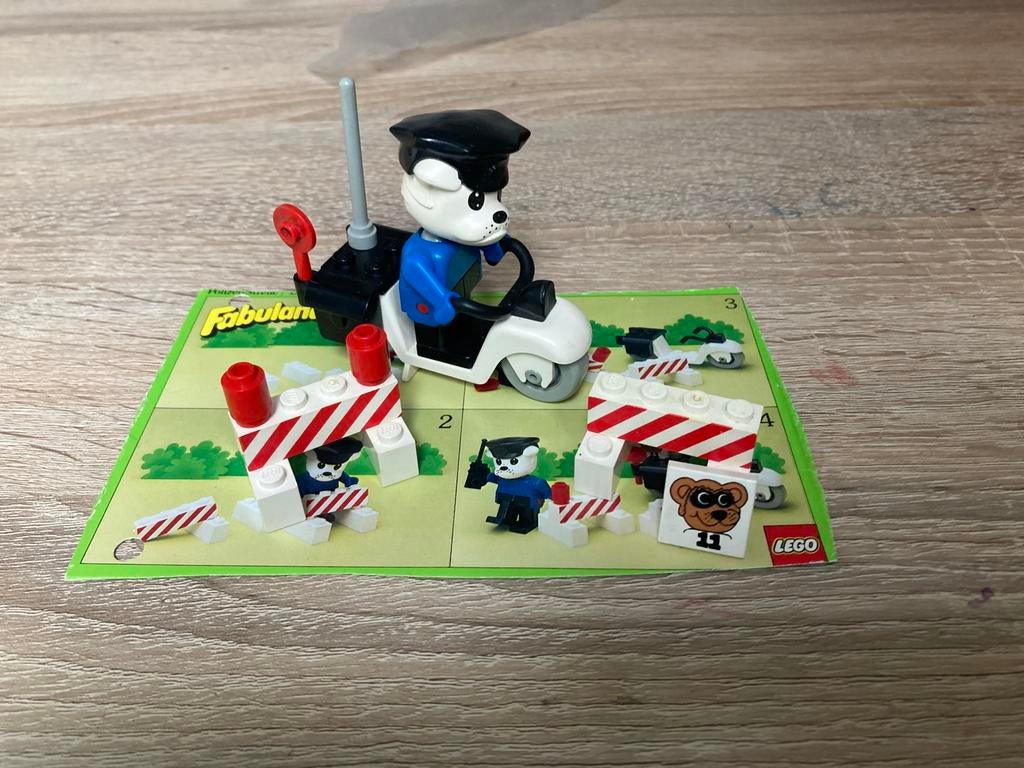 Lego Fabuland politieagent op motor, Gebruikt, Lego, Ophalen of Verzenden, Compleet