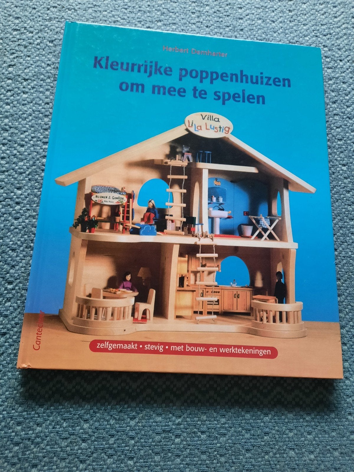 Kleurrijke poppenhuizen om mee te spelen - Herbert Damhuser, Boeken, Ophalen of Verzenden