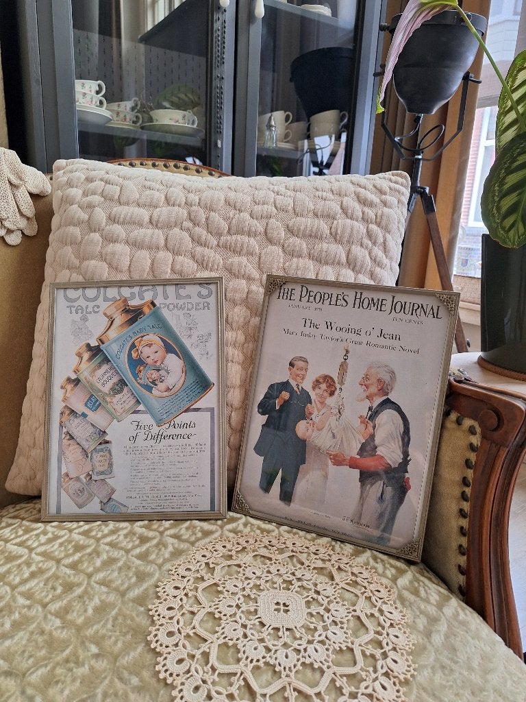 2 Brocante Fotolijsten waarvan 1 met Hoekjes ** Mimosa **, Antiek en Kunst, Ophalen of Verzenden