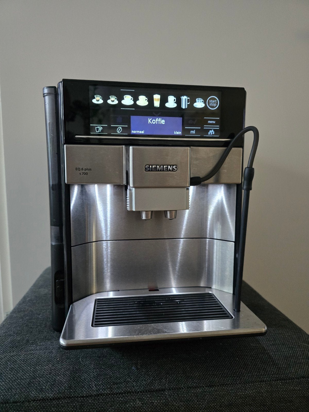 Siemens EQ.6 plus s700 volautomatische espressomachine, Witgoed en Apparatuur, Gebruikt, Espresso apparaat, 10 kopjes of meer