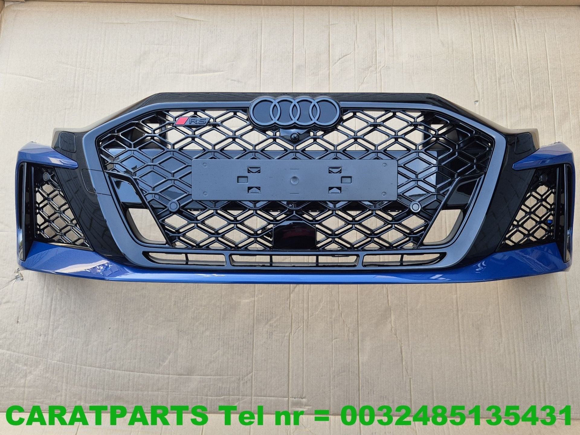 8Y0807725A Audi RS3 bumper RS3 8Y bumper Face Lift LX5F, Gebruikt, AUDI AG, Auto-Union-Strasse 1
85045  Ingolstadt, DE, Kundenbetreuung@audi.de