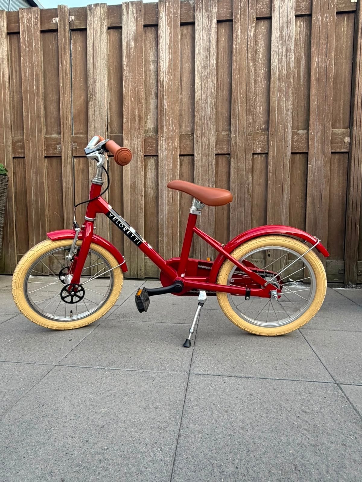 Veloretti Kinderfiets 16 inch met zijwieltjes, Ophalen, Terugtraprem, Zijwieltjes, 16 tot 20 inch