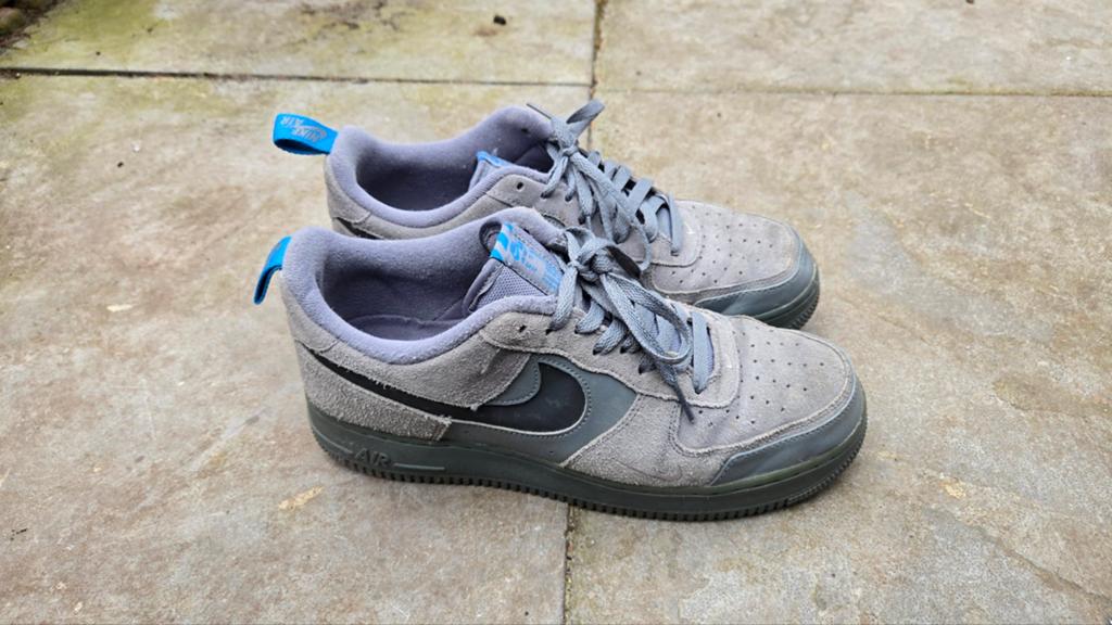 Nike Air Force 1 Sneakers - Grijs/Blauw - maat 44, Ophalen of Verzenden, Gedragen, Overige kleuren