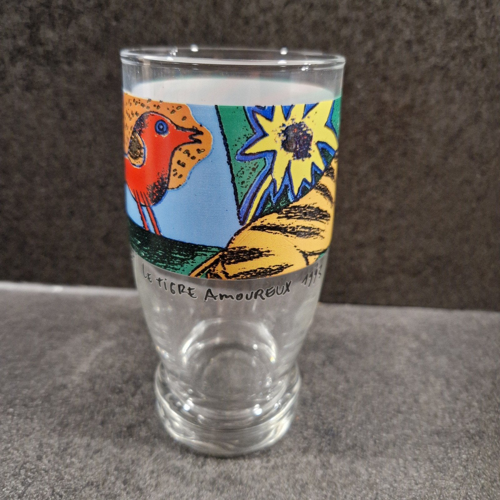 Vintage Glas met Kattenprint - Le Tigre Amoureux 1993, Vintage, Meerkleurig, Ophalen of Verzenden, Zo goed als nieuw