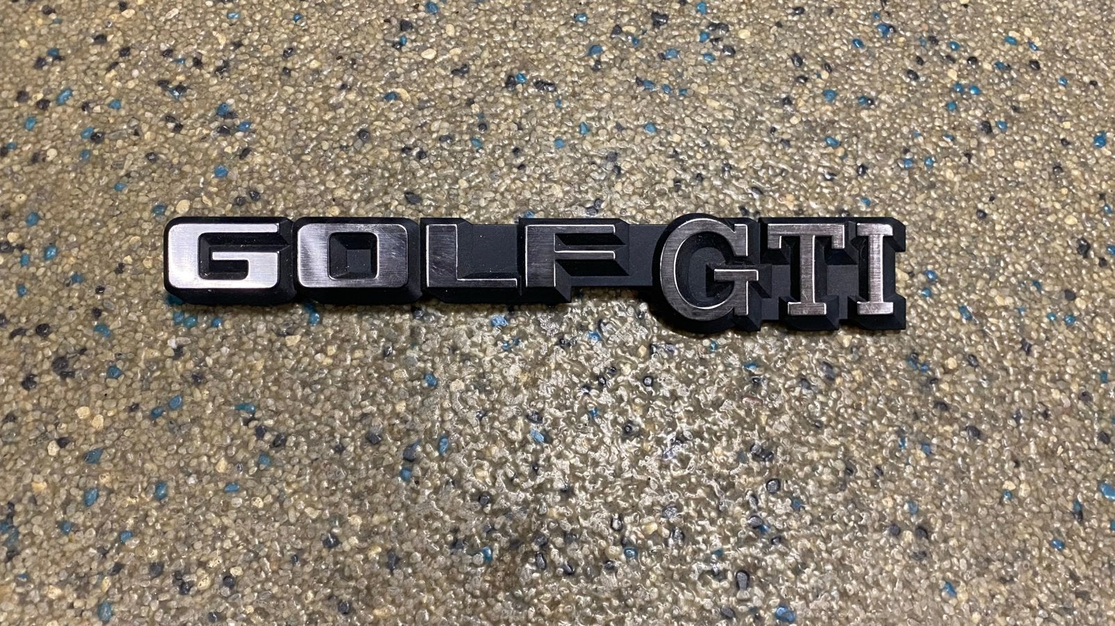 Golf 2 GTI embleem oud type, Gebruikt, Volkswagen, Niet, Ophalen of Verzenden