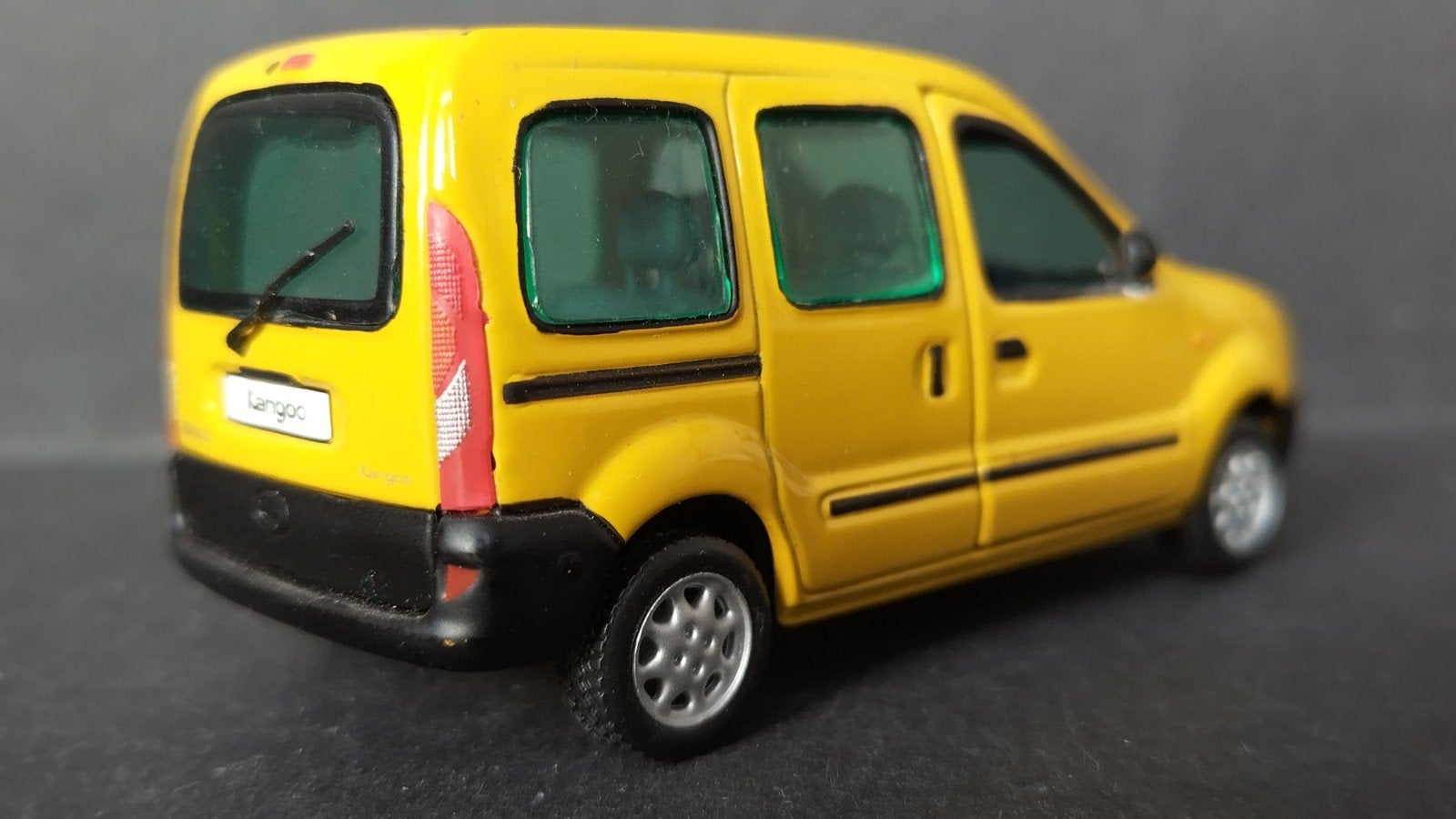 Renault Kangoo Mpv 1;43 Vitesse Pol op, Overige merken, Auto, Verzenden, .