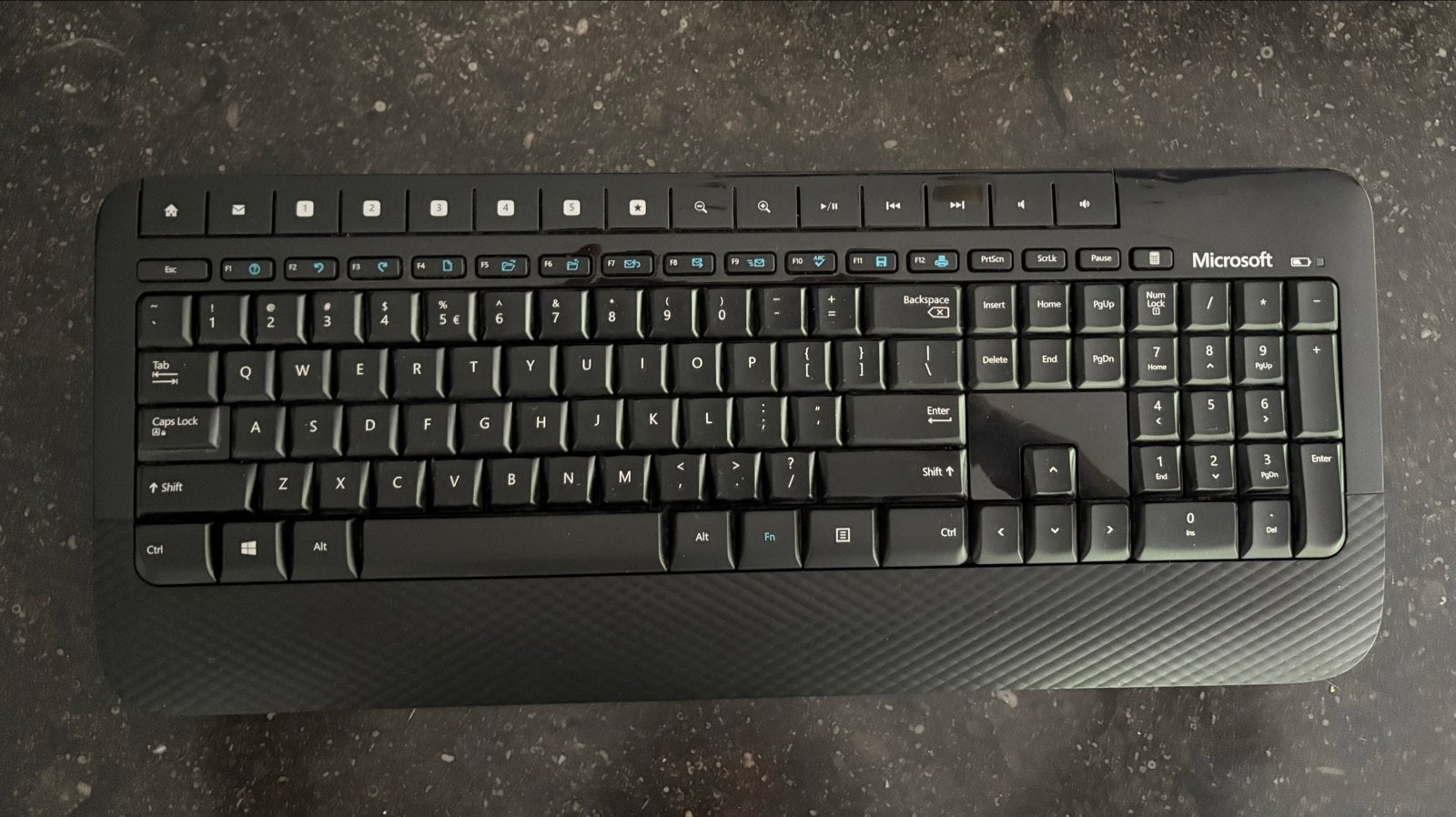 Microsoft Wireless Keyboard 2000 - Draadloos Toetsenbord, Computers en Software, Toetsenborden, Gebruikt, Qwerty, Draadloos, Multimediatoetsen
