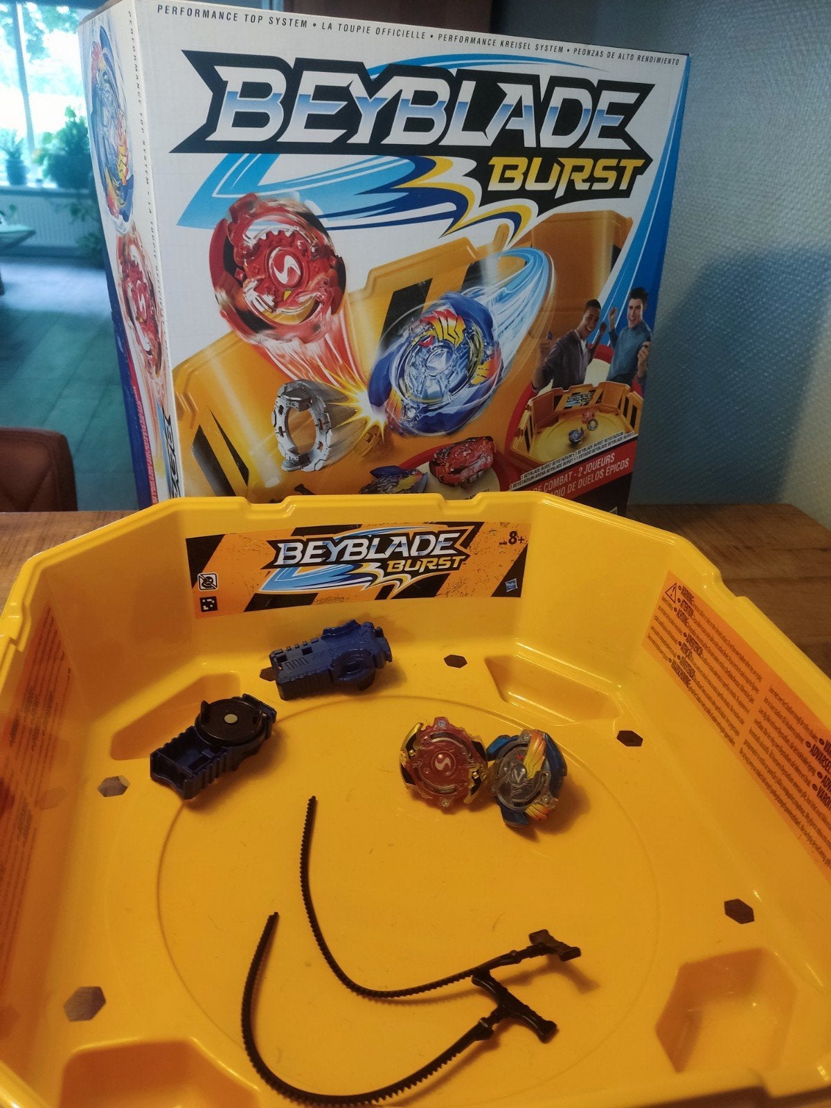Beyblade Burst Epic Rivals set, Hobby en Vrije tijd, Gezelschapsspellen | Overige, Zo goed als nieuw, Een of twee spelers, Ophalen