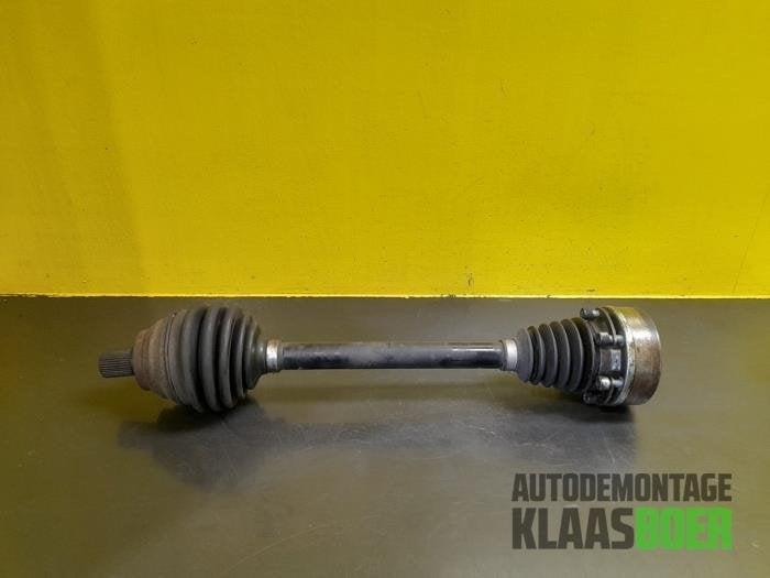 Aandrijfas links-voor van een Volkswagen Jetta, Gebruikt, -, Volkswagen, -