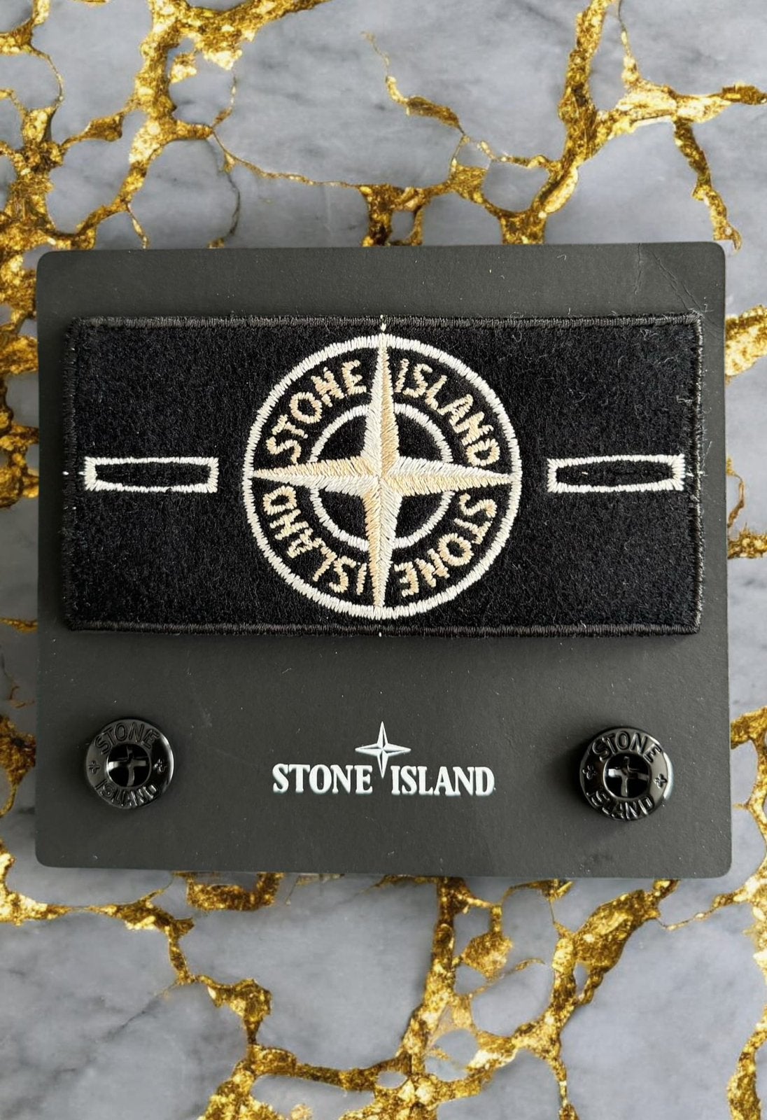 Stone Island badge logo glow in the dark patch embleem, Ophalen of Verzenden, Zo goed als nieuw