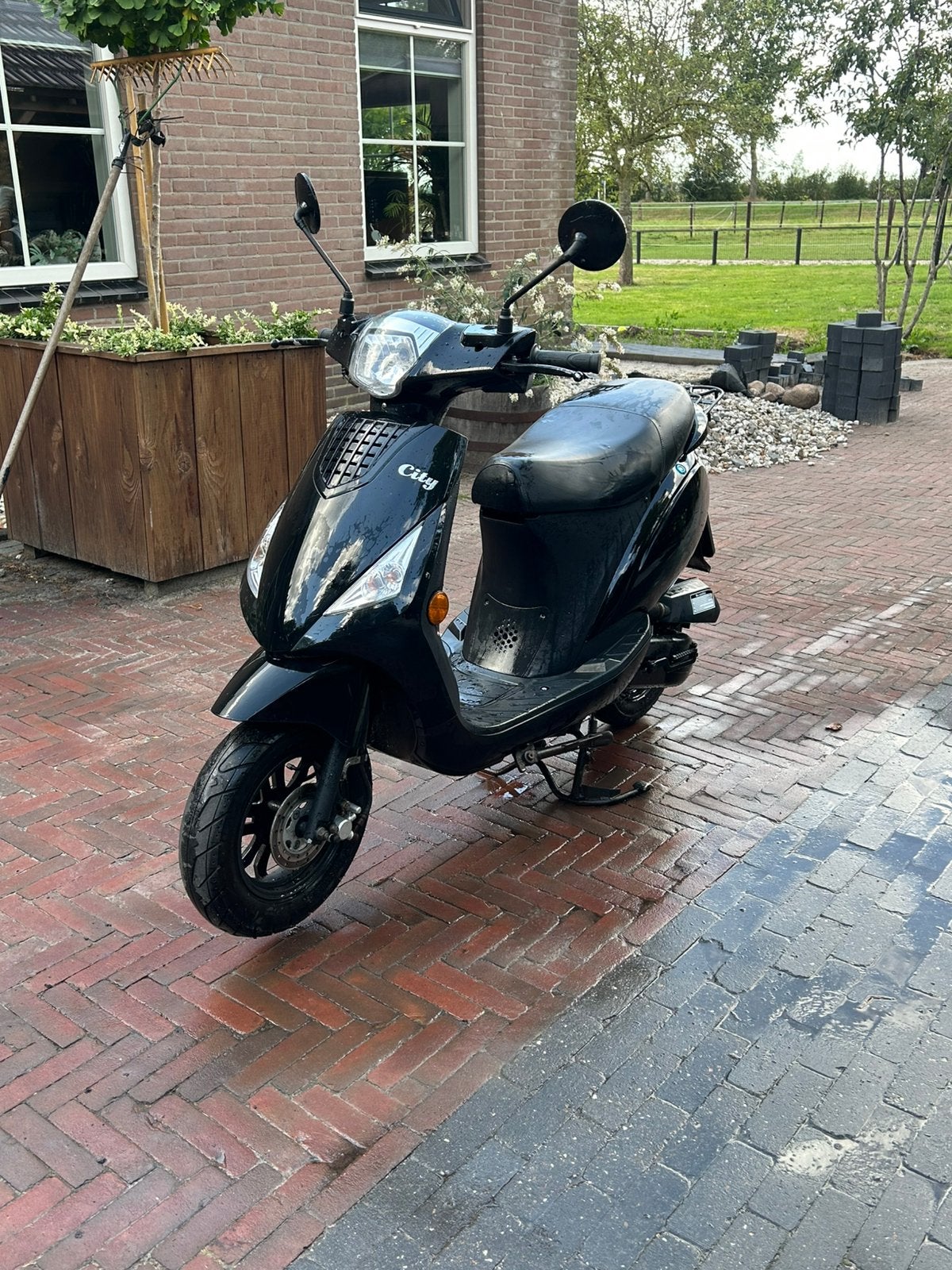 La souri city, Fietsen en Brommers, Scooters | Overige merken, Ophalen, Zo goed als nieuw, Benzine
