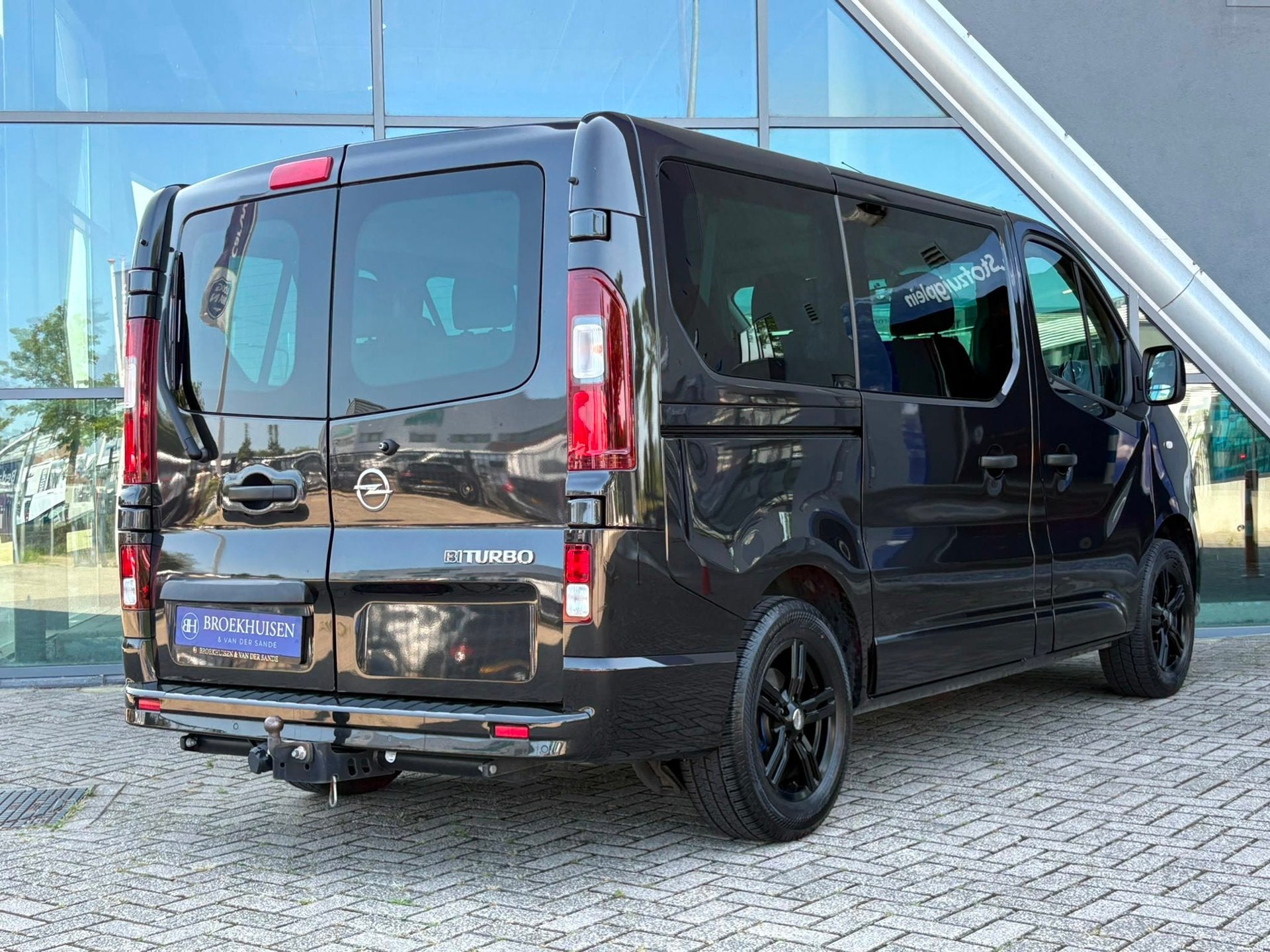 Opel Vivaro 1.6 CDTI L1H1 BiTurbo ecoFLEX LUXE 9 Persoons Tr, Auto's, Voorwielaandrijving, 2000 kg, Zwart, Origineel Nederlands
