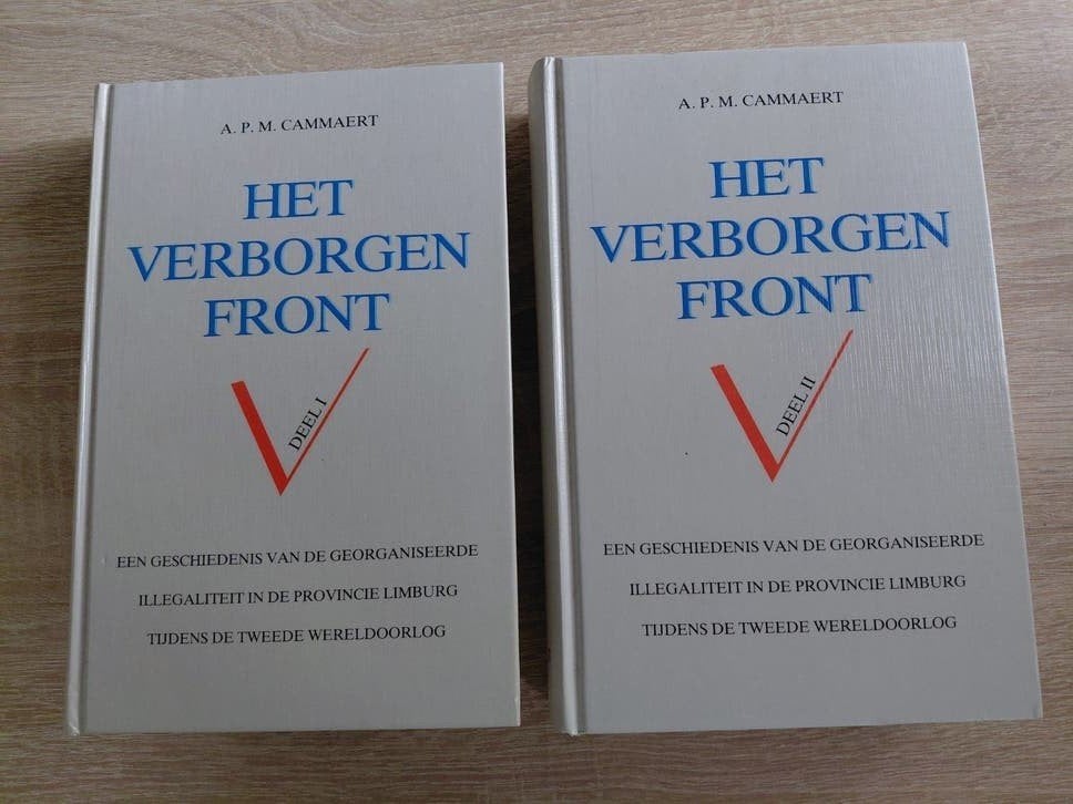 Het Verborgen Front - Deel I & II (1e druk), Ophalen of Verzenden, Tweede Wereldoorlog, Zo goed als nieuw, Dr. A.P.M. Cammaert