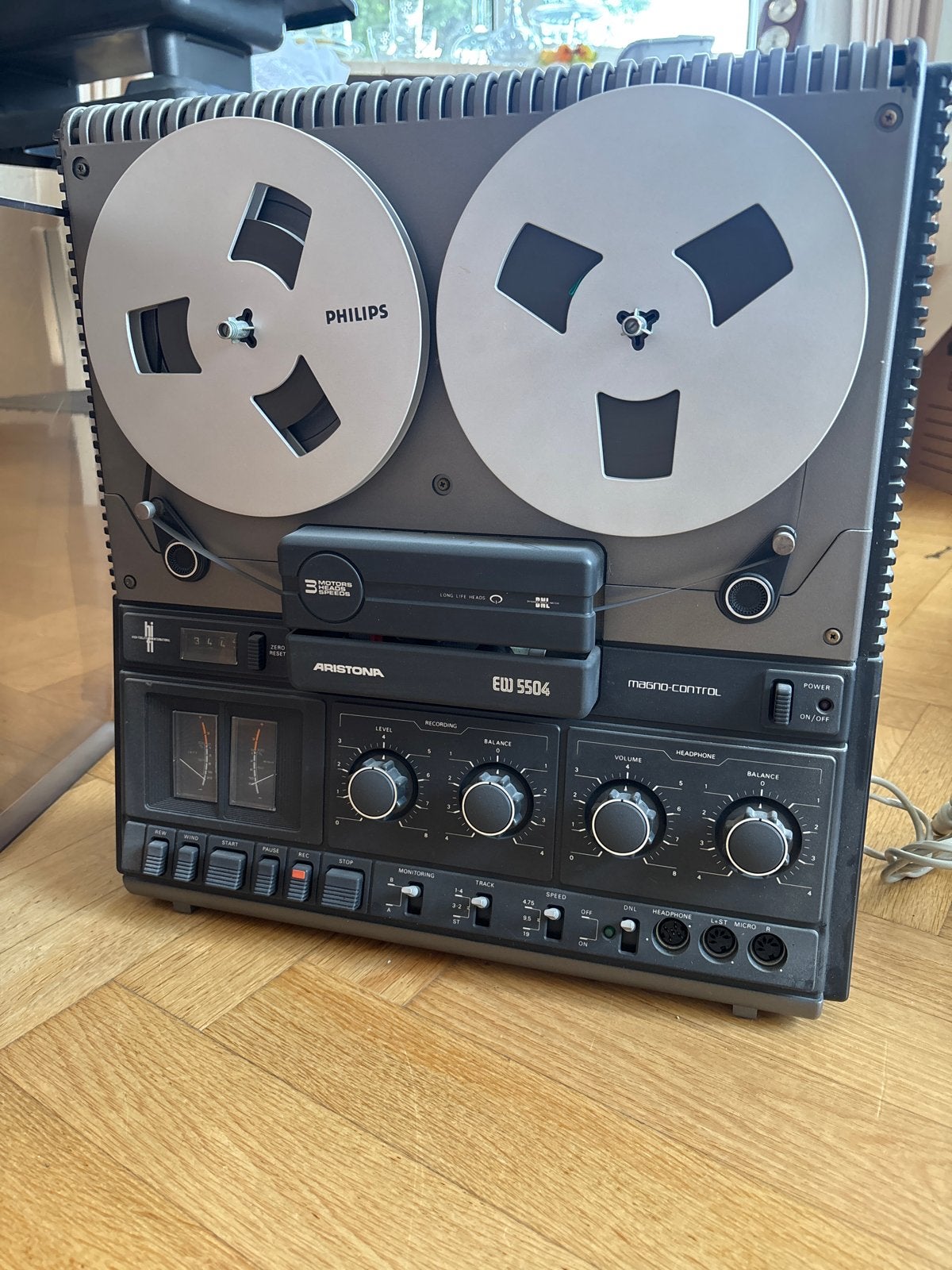 Aristona EW 5504 Bandrecorder met stofkap, Audio, Tv en Foto, Bandrecorders, Ophalen, Bandrecorder, Met stofkap