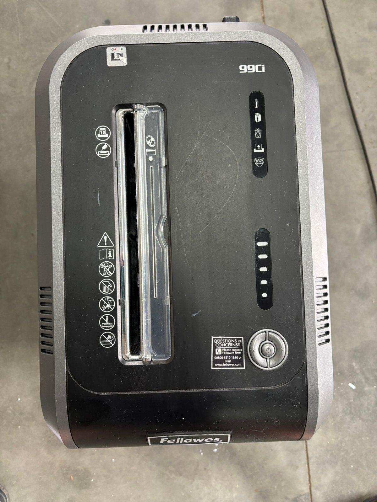 Fellowes papierversnipperaar 99ci, Ophalen