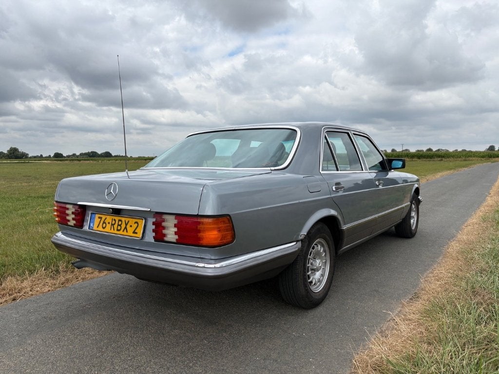 1983 Mercedes-Benz S-Klasse 380SE AUT Silberblau, foto 4